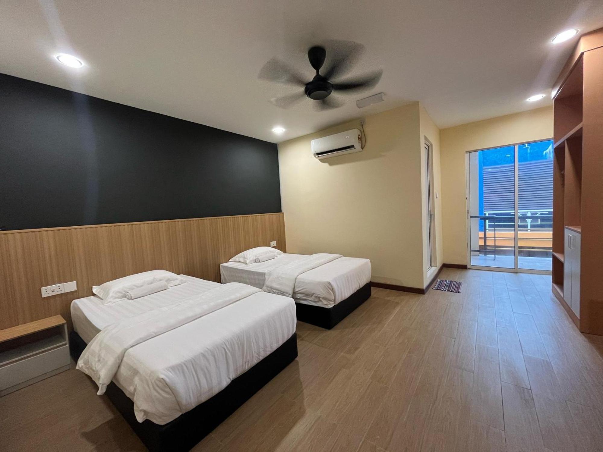 Halo Hotel Semporna Extérieur photo