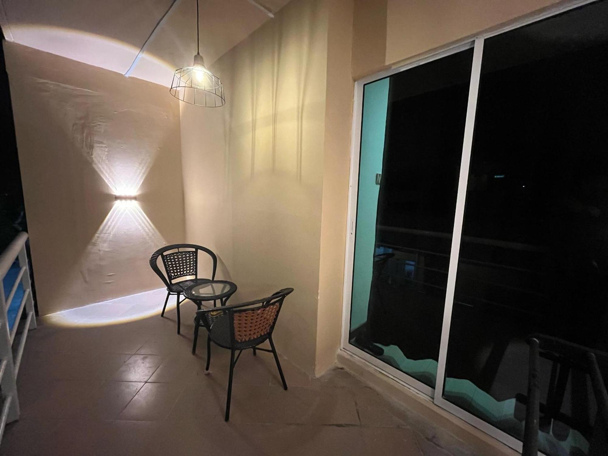 Halo Hotel Semporna Extérieur photo