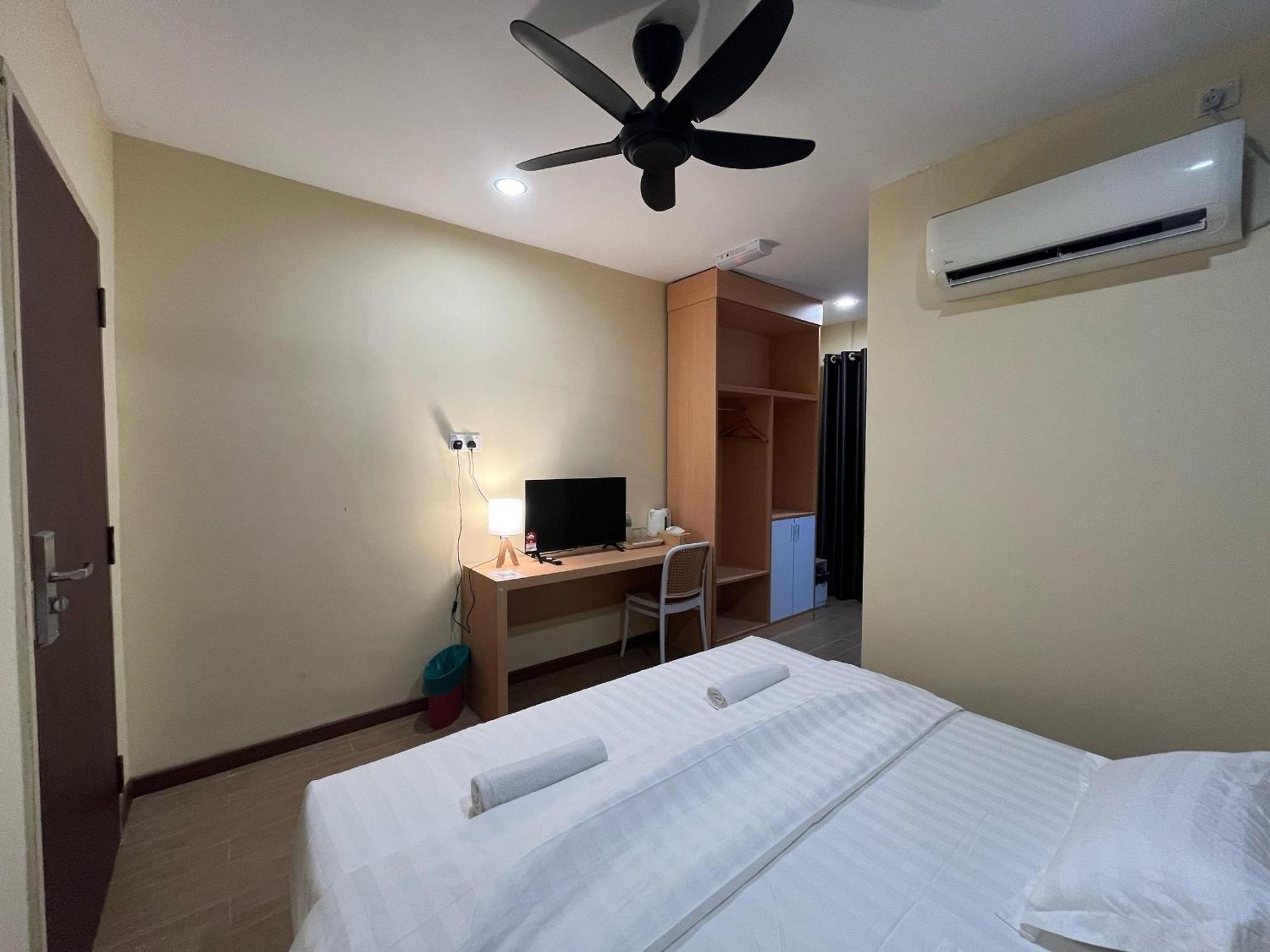 Halo Hotel Semporna Extérieur photo