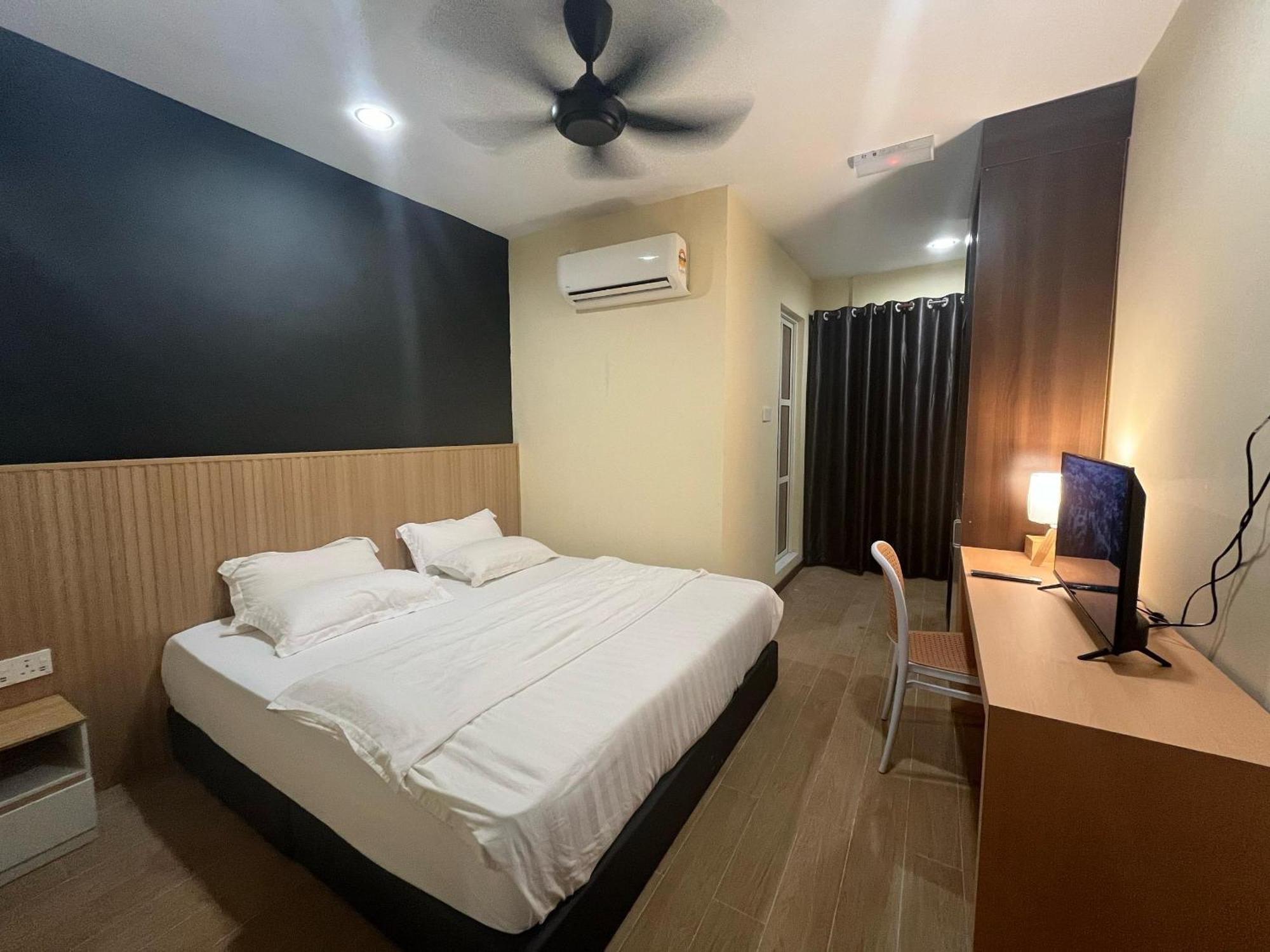 Halo Hotel Semporna Extérieur photo
