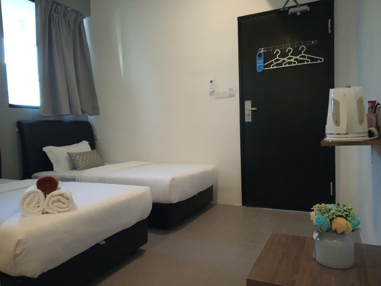 Halo Hotel Semporna Extérieur photo