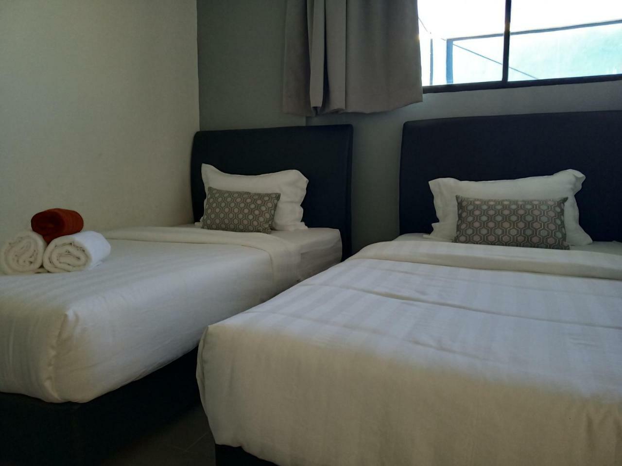 Halo Hotel Semporna Extérieur photo